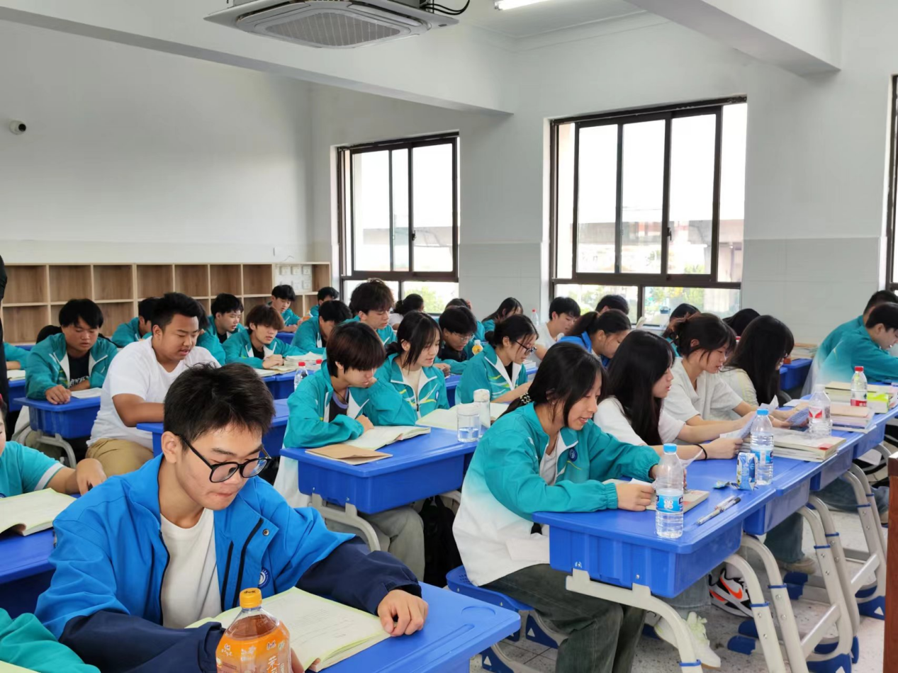 1727664493556061.png 图片3.png