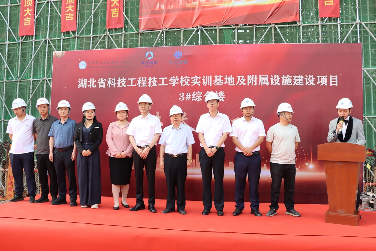 1745714256240250.jpg IMG_9530.JPG